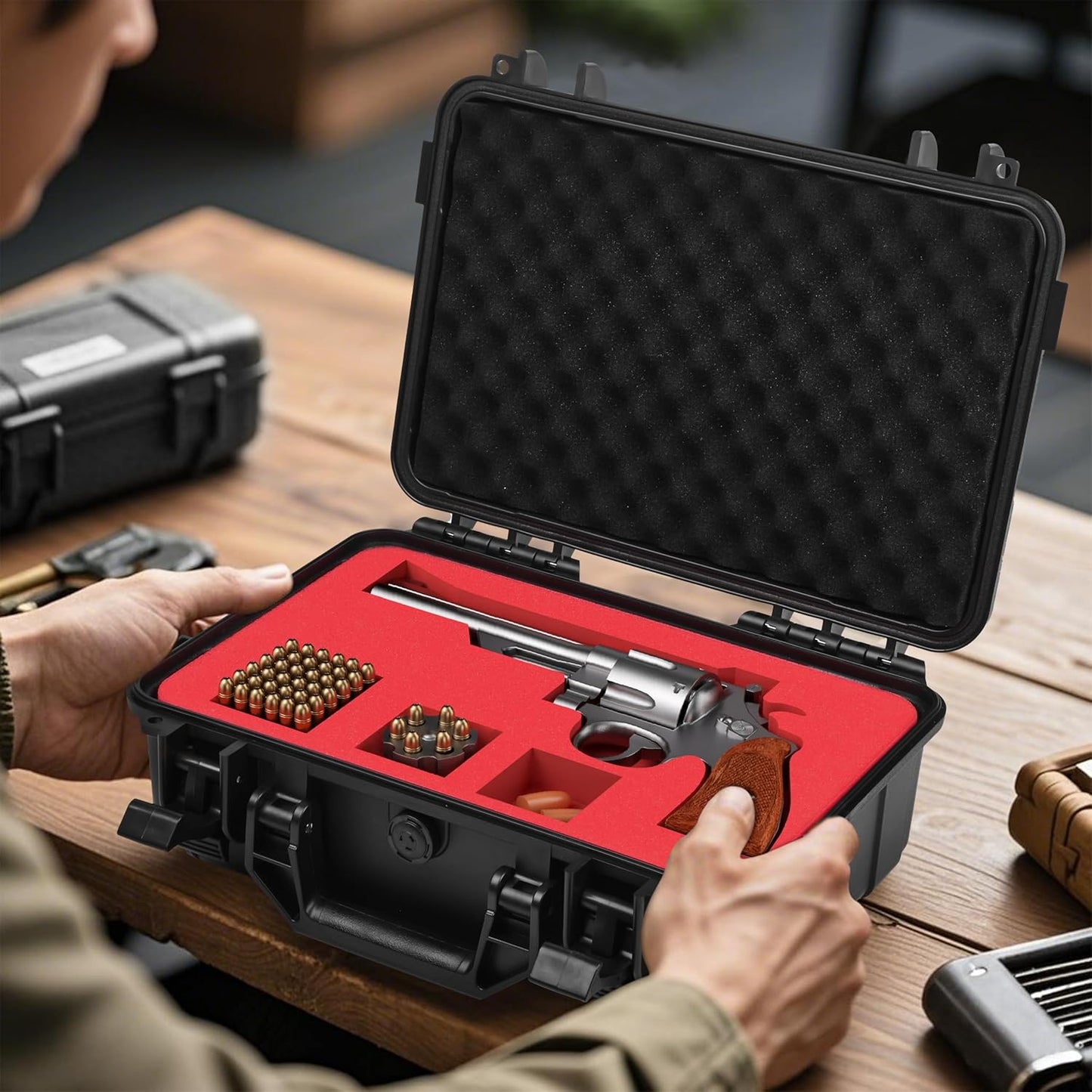 TSA Lockable Hard Revolver Case with 2 TSA Locks